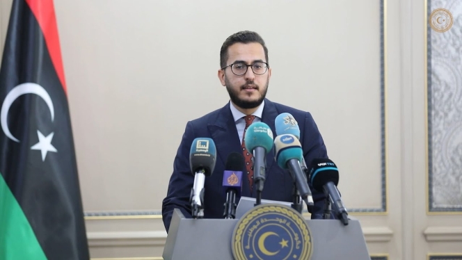 مؤتمر صحفي للناطق الرسمي باسم مجلس وزراء حكومة الوحدة الوطنية ورئيسه محمد حمودة