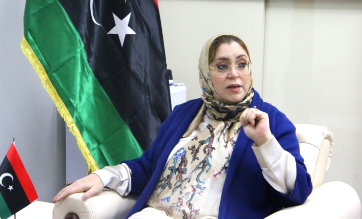 وزيرة الدولة لشؤون المرأة  تبحث أوضاع المهجرين  واحتياجات المرأة بتاورغاء