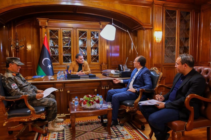 رئيس حكومة الوحدة الوطنية يلتقي أمر قوة مكافحة الارهاب والسفير التونسي المعتمد لدي ليبيا